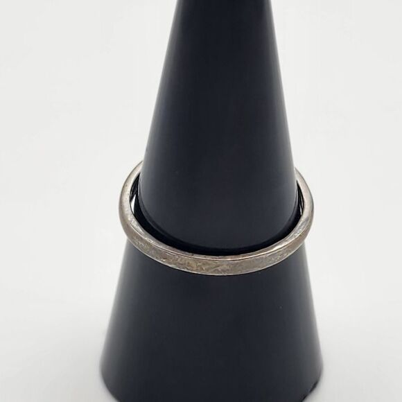 18 Karat Rolled White Gold Plated Heart Ring (7.75)